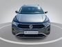 Volkswagen T-Roc 1.0TSI/110PK Life Business · Navigatie · Apple/Android Car Play · Stoelverwarming · Garantie t/m 06-06-2027 of 100000km.