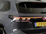 Volkswagen Tiguan 1.5 eHybrid R-Line Edition 204 pk Automaat (DSG) | Verlengde garantie | Navigatie | Panoramadak | Trekhaak (wegklapbaar) | Parkeersensoren (Park assist) | Rondomzicht camera | Black Style pakket | R-Line |