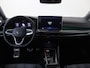 Volkswagen Golf 1.5 eHybrid GTE | SoH 99% | Panoramadak | 360 camera | Head-up display | Black Style | Adaptieve demping | Keyless| Matrix LED verlichting | Stoel- en stuurwielverwarming |