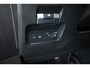 Land Rover Range Rover Evoque 1.5 P300e AWD S | Rijklaar! | Dig. Cockpit | Winterpakket | Nav+App.Connect | Leder | Camera+PDC | Elek. Klep | LED | 20'' | Climate | Zwart-Dak V