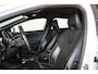 Volvo V40 T4 Business Sport - LED-koplampen - Sensus navigatie - Verwarmbare voorstoelen
