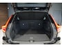 Volvo XC40 1.5 T3 Momentum Pro + DEALER ONDERHOUDEN + CAMERA / CARPLAY