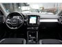 Volvo XC40 1.5 T3 Momentum Pro + DEALER ONDERHOUDEN + CAMERA / CARPLAY