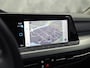 Volkswagen Golf 1.0 TSI Life Sport (APPLE CARPLAY, GROOT NAVI, MEMORY SEAT, SFEERVERLICHTING, KEYLESS, SPORTSTOELEN, ALCANTARA, CRUISE, NIEUWSTAAT)