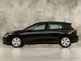 Volkswagen Golf 1.0 TSI Life Sport (APPLE CARPLAY, GROOT NAVI, MEMORY SEAT, SFEERVERLICHTING, KEYLESS, SPORTSTOELEN, ALCANTARA, CRUISE, NIEUWSTAAT)