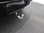 Land Rover Defender 2.0 P300e 110 X-Dynamic HSE | Panoramisch schuifdak | ClearSight camera | Elek. trekhaak | 22'' Wielen | Stoelventilatie |