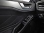 Ford Focus Wagon 1.5 EcoBoost Active Sport 150Pk Automaat (PANORAMADAK, APPLE CARPLAY, GROOT NAVI, CLIMATE, SPORTSTOELEN, GETINT GLAS, PARKEERSENSOREN, CRUISE, NIEUWSTAAT)