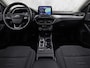 Ford Focus Wagon 1.5 EcoBoost Active Sport 150Pk Automaat (PANORAMADAK, APPLE CARPLAY, GROOT NAVI, CLIMATE, SPORTSTOELEN, GETINT GLAS, PARKEERSENSOREN, CRUISE, NIEUWSTAAT)