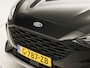 Ford Focus Wagon 1.5 EcoBoost Active Sport 150Pk Automaat (PANORAMADAK, APPLE CARPLAY, GROOT NAVI, CLIMATE, SPORTSTOELEN, GETINT GLAS, PARKEERSENSOREN, CRUISE, NIEUWSTAAT)