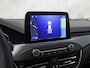 Ford Focus Wagon 1.5 EcoBoost Active Sport 150Pk Automaat (PANORAMADAK, APPLE CARPLAY, GROOT NAVI, CLIMATE, SPORTSTOELEN, GETINT GLAS, PARKEERSENSOREN, CRUISE, NIEUWSTAAT)