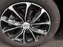 Volvo V60 2.0 B4 197 pk Automaat Momentum Pro Navigatie Climate control Adaptive cruise Control Led DAB Electrisch bedienbare achterklep Parkeer sensoren