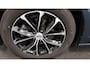 Volvo V60 2.0 B4 197 pk Automaat Momentum Pro Navigatie Climate control Adaptive cruise Control Led DAB Electrisch bedienbare achterklep Parkeer sensoren