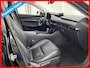 Mazda 3 2.0 e-SkyActiv-X MHEV 186 Luxury | Apple carplay | Leer | Navi | Sportstoelen | Camera | Head up | LED |