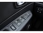 Renault Captur 0.9 TCe Intens Two-Tone Metallic Lak l Camera l Bluetooth l Navigatie l PDC voor en achter l Android Auto/Apple Carplay l DAB l Cruise l LED l 17'' Lichtmetalen Velgen
