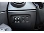 Renault Captur 0.9 TCe Intens Two-Tone Metallic Lak l Camera l Bluetooth l Navigatie l PDC voor en achter l Android Auto/Apple Carplay l DAB l Cruise l LED l 17'' Lichtmetalen Velgen