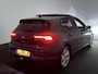 Volkswagen Golf 1.5 eHybrid Life Edition | Panodak | Camera | Zwenkbare Trekhaak | ACC | Elek. Stoel | Side-Assist |
