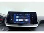 Peugeot 2008 1.2T Allure Pack | 130PK | Uniek Lage KM-stand | Trekhaak | Navigatie | Parkeercamera Achter | DAB+ | Cruise Control | Climate Control |