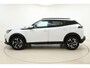 Peugeot 2008 1.2T Allure Pack | 130PK | Uniek Lage KM-stand | Trekhaak | Navigatie | Parkeercamera Achter | DAB+ | Cruise Control | Climate Control |