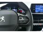 Peugeot 2008 1.2T Allure Pack | 130PK | Uniek Lage KM-stand | Trekhaak | Navigatie | Parkeercamera Achter | DAB+ | Cruise Control | Climate Control |