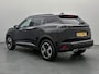 Peugeot 2008 SUV Allure 130 pk Automaat | Navigatie via Apple Carplay/Android Auto | Achteruitrijcamera | Parkeersensoren Voor en Achter | Voorstoelen Verwarmd | Dodehoek Detectie | Adaptieve Cruise Control | LED Koplampen | 17" Lichtmetalen Velgen |
