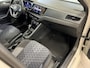 Volkswagen Taigo 1.0 TSI R-LINE - AUTOMAAT - Business / Stoelverw. / Trekh. /