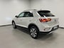 Volkswagen T-Roc 1.5 TSI 150PK AUTOMAAT / GOAL EDITION / H.LEDER / STOELVERW. /