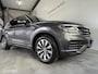 Volkswagen Touareg 3.0 TDi 286pk Aut8 grijs kenteken [vol optie's]