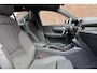 Volvo EX40 Single Motor Ext. Range Ultra Bl. Ed. Eur. 82 kWh Panoramisch schuif-/ kanteldak | Elektrische voorstoelen met geheugenfunctie | Harman Kardon | Extra getint glas | Stoel-/ stuurwielverwarming | Driver assist | 20 inch. lichtmetalen velgen | verwarmde achterbank | Dak in contrasterende kleur