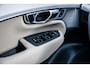 Volvo XC90 T8 Plug-in hybrid AWD Ultra Dark Exec. Ed. | Long Range | Google | Gratis Trekhaak | Adaptieve Cruise Control | Bowers & Wilkins Audio | Memory | Gelamineerde Zijruiten | Luchtvering | Elek. Stoelen | Massage | Keyless | Elek. Achterklep | Schuif-/Kanteldak | Zitverlening | Getint Glas | 22" LM
