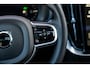 Volvo XC90 T8 Plug-in hybrid AWD Ultra Dark Exec. Ed. | Long Range | Google | Gratis Trekhaak | Adaptieve Cruise Control | Bowers & Wilkins Audio | Memory | Gelamineerde Zijruiten | Luchtvering | Elek. Stoelen | Massage | Keyless | Elek. Achterklep | Schuif-/Kanteldak | Zitverlening | Getint Glas | 22" LM