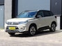 Suzuki Vitara 1.4 Boosterjet Style Pano Smart Hybrid Rijklaarprijs! | Tot 10 jaar Garantie | Onderhoudsbeurt | Mobiliteitservice |