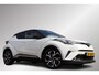 Toyota C-HR / C-HR+ 1.8 Hybrid Bi-Tone, Premium Pack, Stuur & Stoel verwarming, Trekhaak, Camera!