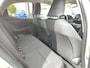 Toyota Yaris HYBRID 115 DYNAMIC BLIND-SPOT PARK-SENSOREN STOEL/STUURVER APPLE/ANDROID KEYLESS 16" LM-VELGEN CLIMA CAMERA AD-CRUISE