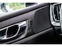 Volvo S60 2.0 B4 Plus Bright | Adaptieve Cruise Control | BLIS | Stoel en Stuurverwarming | Power Seats | Parkeer Camera |