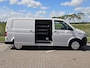 Volkswagen Transporter 2.0 TDI L2H1 L2H1, 150pk, Camera, Parkeersensoren, Trekhaak, Airco, Carplay, Werkplaatsinrichting