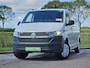 Volkswagen Transporter 2.0 TDI L2H1 L2H1, 150pk, Camera, Parkeersensoren, Trekhaak, Airco, Carplay, Werkplaatsinrichting