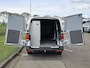 Volkswagen Transporter 2.0 TDI L2H1 30 Automaat, Adaptive Cruise Control, Stoelverwarming, Airco, Parkeersensoren, Trekhaak, Dubbele schuifdeuren