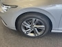 Volkswagen Golf Variant 1.0 eTSI 110pk DSG Life Automaat Navigatie Climate Control Parkeer sensoren Cruise control adaptieve Stoelverwarming Led