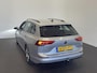 Volkswagen Golf Variant 1.0 eTSI 110pk DSG Life Automaat Navigatie Climate Control Parkeer sensoren Cruise control adaptieve Stoelverwarming Led