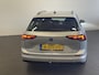 Volkswagen Golf Variant 1.0 eTSI 110pk DSG Life Automaat Navigatie Climate Control Parkeer sensoren Cruise control adaptieve Stoelverwarming Led