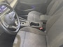 Volkswagen Golf Variant 1.0 eTSI 110pk DSG Life Automaat Navigatie Climate Control Parkeer sensoren Cruise control adaptieve Stoelverwarming Led