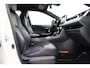 Toyota RAV4 2.5 Hybrid AWD Bi-Tone | Apple Carplay / Android Auto | Stoel-/stuurverwarming | Verwarmbare voorruit | Leder | LED | Parkeersensoren voor/achter | Camera | Keyless | Adaptive Cruise | Clima | 18 inch