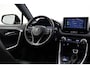 Toyota RAV4 2.5 Hybrid AWD Bi-Tone | Apple Carplay / Android Auto | Stoel-/stuurverwarming | Verwarmbare voorruit | Leder | LED | Parkeersensoren voor/achter | Camera | Keyless | Adaptive Cruise | Clima | 18 inch