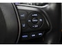 Toyota RAV4 2.5 Hybrid AWD Bi-Tone | Apple Carplay / Android Auto | Stoel-/stuurverwarming | Verwarmbare voorruit | Leder | LED | Parkeersensoren voor/achter | Camera | Keyless | Adaptive Cruise | Clima | 18 inch