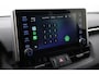 Toyota RAV4 2.5 Hybrid AWD Bi-Tone | Apple Carplay / Android Auto | Stoel-/stuurverwarming | Verwarmbare voorruit | Leder | LED | Parkeersensoren voor/achter | Camera | Keyless | Adaptive Cruise | Clima | 18 inch