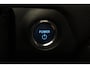 Toyota RAV4 2.5 Hybrid AWD Bi-Tone | Apple Carplay / Android Auto | Stoel-/stuurverwarming | Verwarmbare voorruit | Leder | LED | Parkeersensoren voor/achter | Camera | Keyless | Adaptive Cruise | Clima | 18 inch