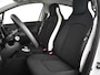 Renault Zoe R110 Life 52 kWh | Achteruitrijcamera | Climate control | Cruise control | App Connect | Keyless | DAB | LED