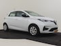 Renault Zoe R110 Life 52 kWh | Achteruitrijcamera | Climate control | Cruise control | App Connect | Keyless | DAB | LED