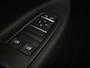 Renault Zoe R110 Life 52 kWh | Achteruitrijcamera | Climate control | Cruise control | App Connect | Keyless | DAB | LED