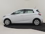 Renault Zoe R110 Life 52 kWh | Achteruitrijcamera | Climate control | Cruise control | App Connect | Keyless | DAB | LED